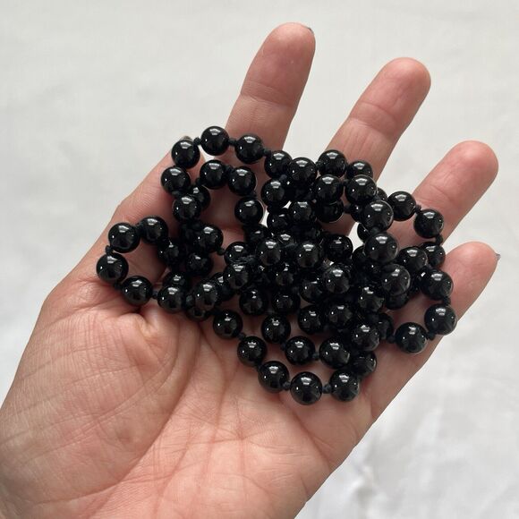 Glass Beaded Knotted Infinity Necklace, classic, casual. - Picture 3 of 6